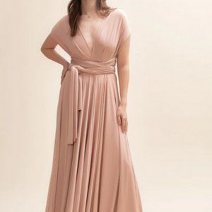 Two Birds Classic Ballgown in Rosewood size XL